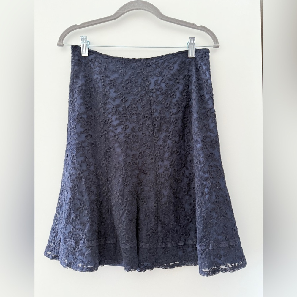Cynthia Steffe Navy Floral Lace Skirt – Size 6 - Picture 3 of 12